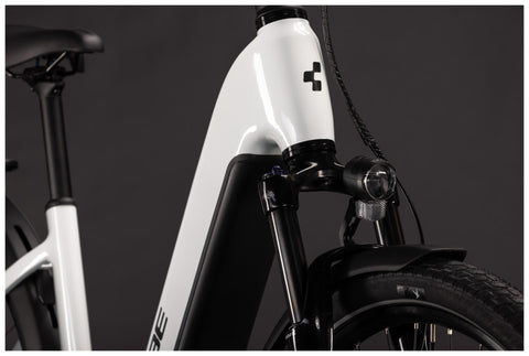 Touring Hybrid ONE 600 metallicwhite´n´chrome Wave