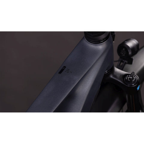 Kathmandu Hybrid ONE11 HPC Pro 800