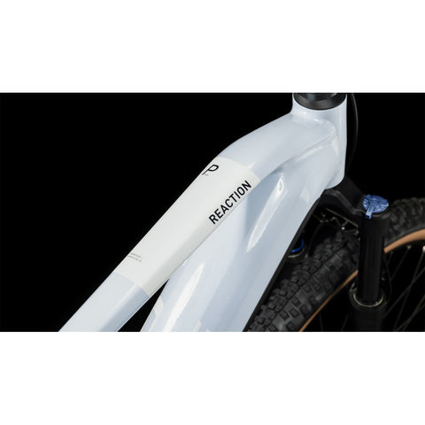 Reaction Hybrid Pro 750