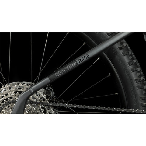 Reaction Hybrid Race 750