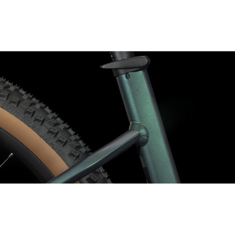 Reaction Hybrid SLT 750