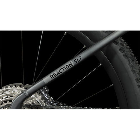 Reaction Hybrid SLT 750