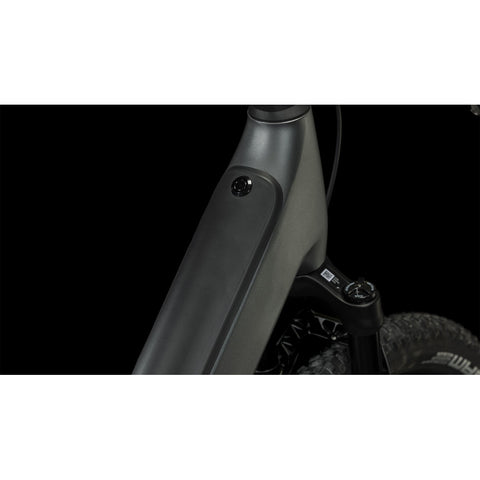 Reaction Hybrid SLT 750