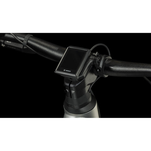 Reaction Hybrid SLX 750